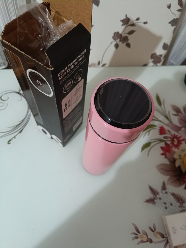Pembe Termos Şişe 25°C Dijital Gösterge - Görsel 2