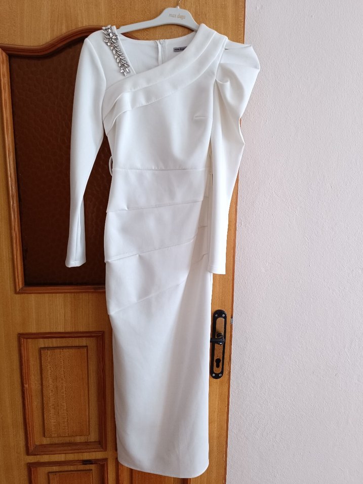 Uzun Beyaz Drapeli Modern Klasik Kadın Elbise - Görsel 3