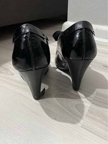 37 Beden NINE WEST 37