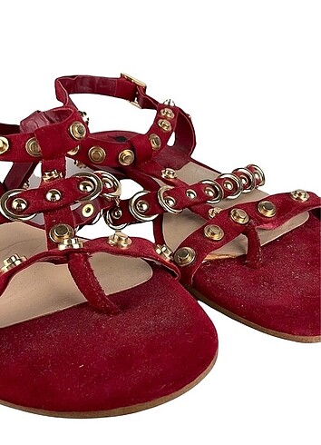 39 Beden bordo Renk Mango zımbalı süet Gold metalli sandalet