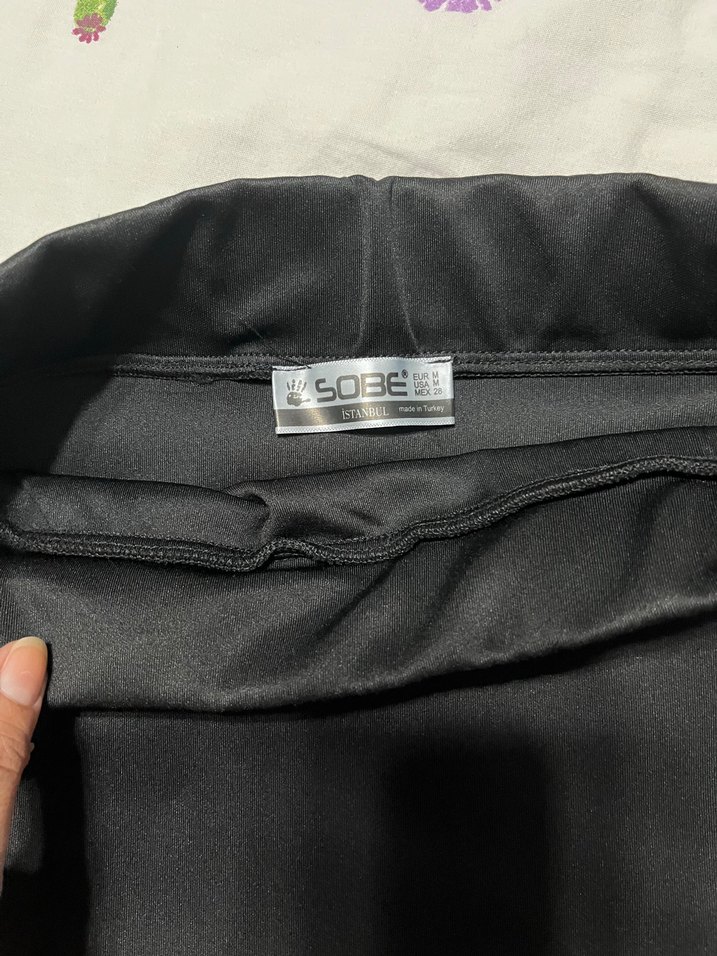 Siyah Pilili Mini Kadın Etek - Görsel 3