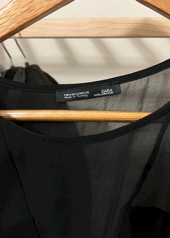 Siyah V Yaka Transparan Kadın Atlet - Görsel 4