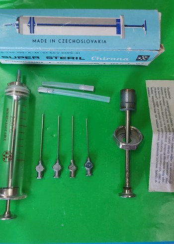 Çekoslovakya Yapımı Model Kit Enjektör Seti