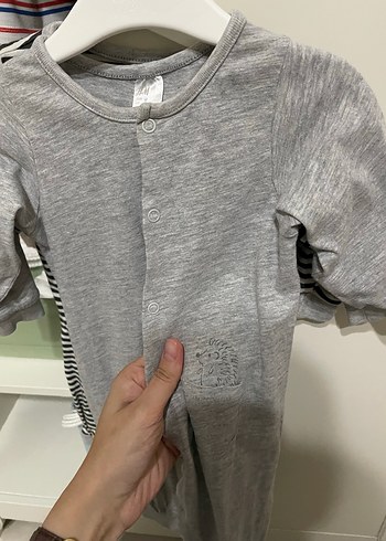 H&M  Uzun Kollu Bebek Tulum 2 adet - Görsel 3