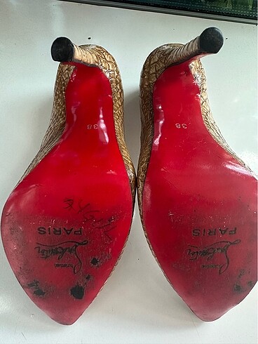 38 Beden camel Renk christian louboutin