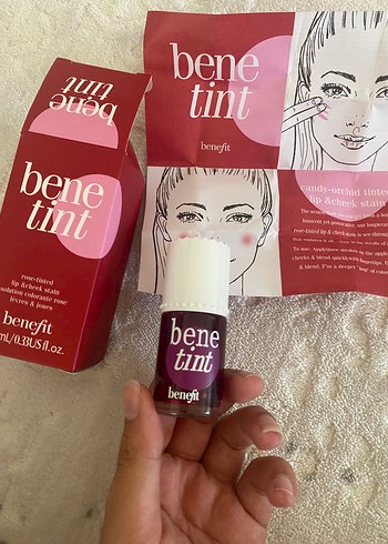 Benefit Benefit Bene Tint Parlak Bordo Allık