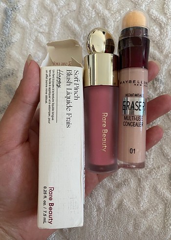  Beden Rare beauty Sıvı Allık ve Kapatıcı Seti