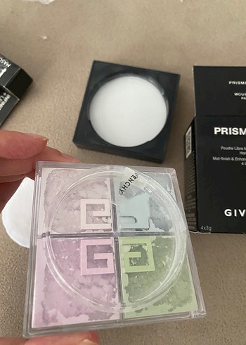 Givenchy Prisme baking pudra