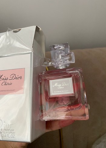 Beden Dior Miss Dior Cherie Parfüm 100 ml
