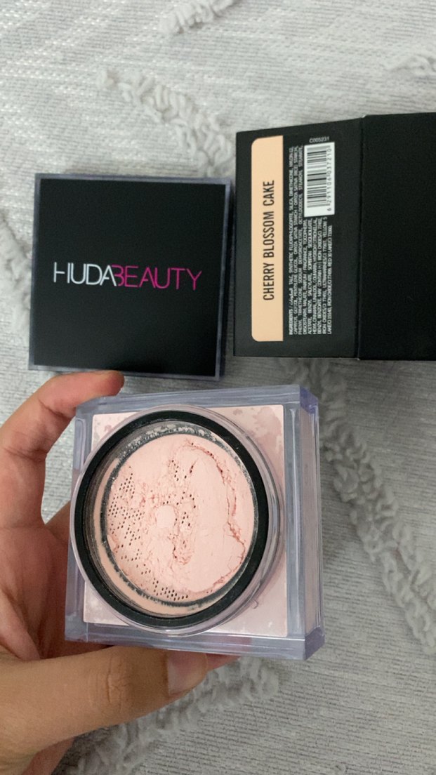 Huda beauty baking pudra - Görsel 2