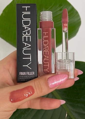 Rare beauty lipgloss - Görsel 3