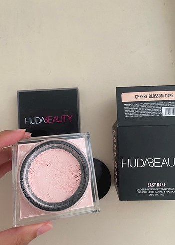 Beden Renk Huda beauty baking pudra