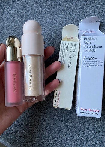 Beden Renk Rare Beauty allık ve aydınlatıcı seti