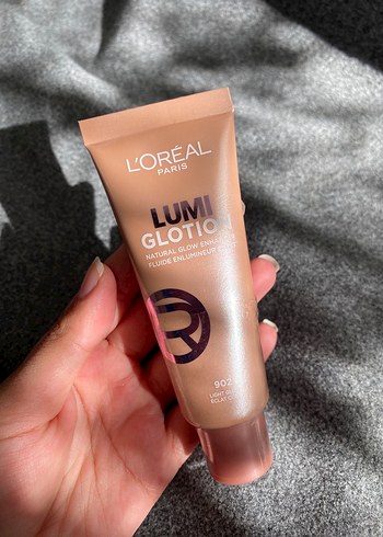 L'Oréal Paris Lumi Glotion Aydınlatıcı 902