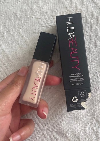 Huda Beauty kapatıcı
