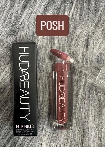 Huda Beauty lipgloss