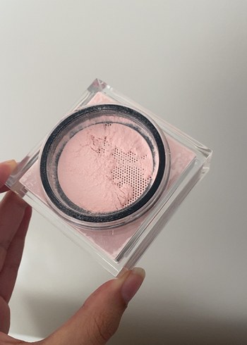 Huda Beauty Huda Beauty Pastel Pembe Pudra - Cherry Blossom Cake
