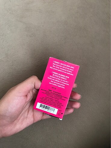 NYX Nyx şeffaf kaş sabitleyici