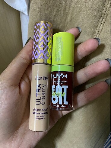 NYX Tarte kapatıcı ve nyx dudak yağı