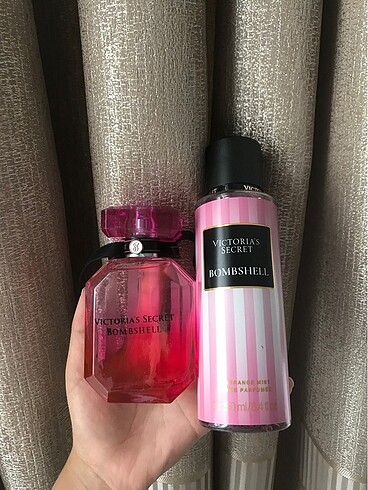 Victoria secret bombshell parfüm ve sprey seti