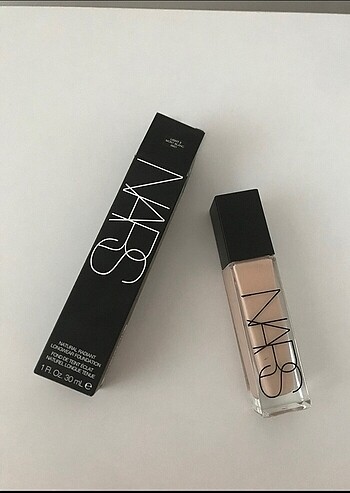 Nars fondöten