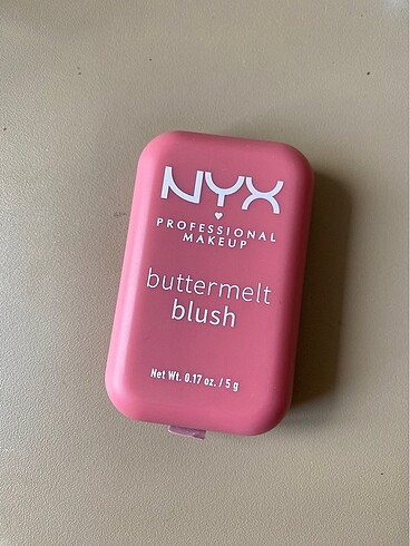 Nyx buttermelt allık