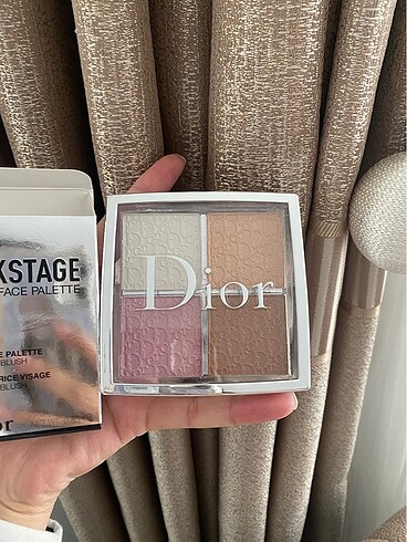  Beden Renk Dior aydınlatıcı paleti