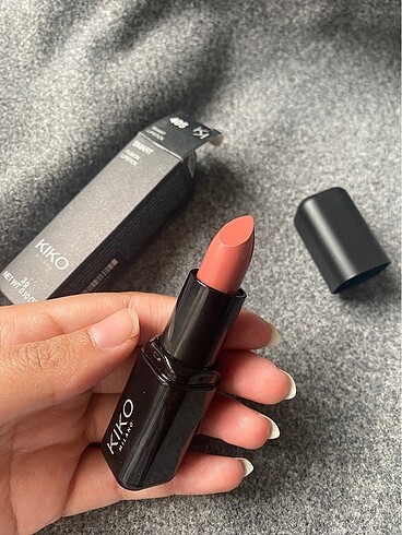 Kiko stick mat ruj