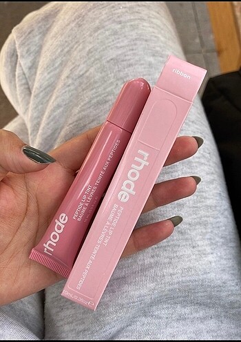 Rhode peptit lipgloss