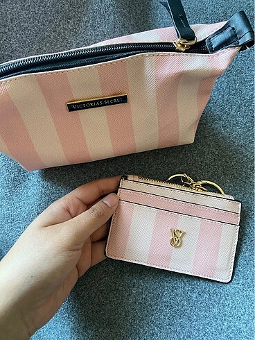 Victoria secret makyaj çantası ve kartlık seti