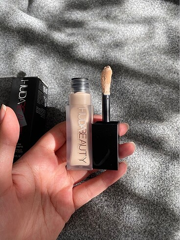 Huda beauty kapatıcı