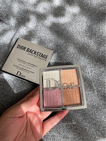 Beden Dior backstage aydınlatıcı paleti