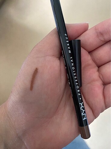 Nyx dudak kalemi