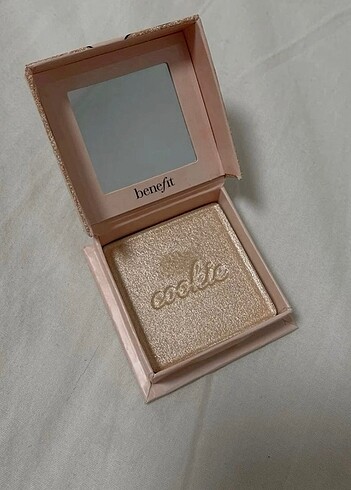 Benefit cookie aydınlatıcı