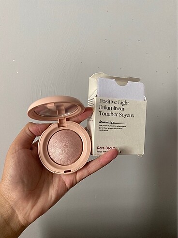 Rare beauty aydınlatıcı