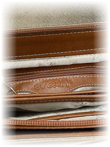 universal Beden PreLoved Bluz %70 İndirimli.