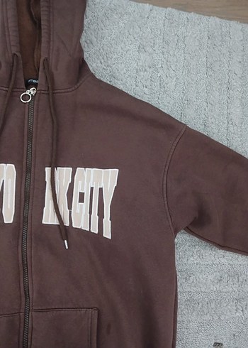 Kapüşonlu Fermuarlı Kahverengi Sweatshirt - Görsel 2