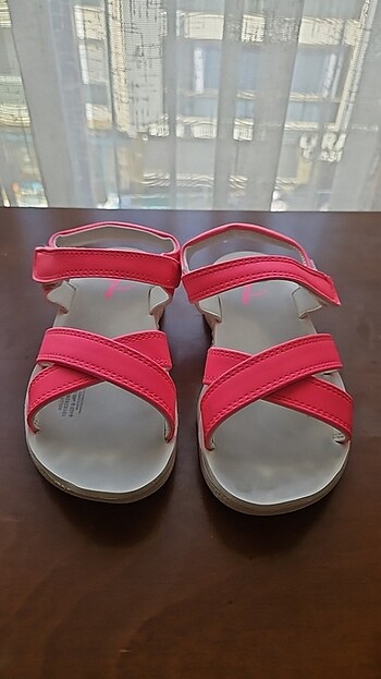 Flo Ayakkabı Kız çocuk sandalet