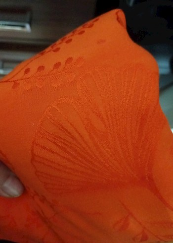 Turuncu, uzun kollu, düğmeli, saten gömlek - Görsel 4