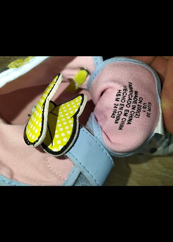 32 Beden çeşitli Renk H&Mi Kız Çocuk Çok Renkli Minnie Mouse Spor Ayakkabı