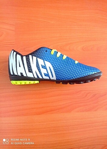 33 Beden Orijinal walked halı saha
