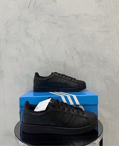 Adidas ve Nike ithal ürünler sizlerle yurtdışı malı
