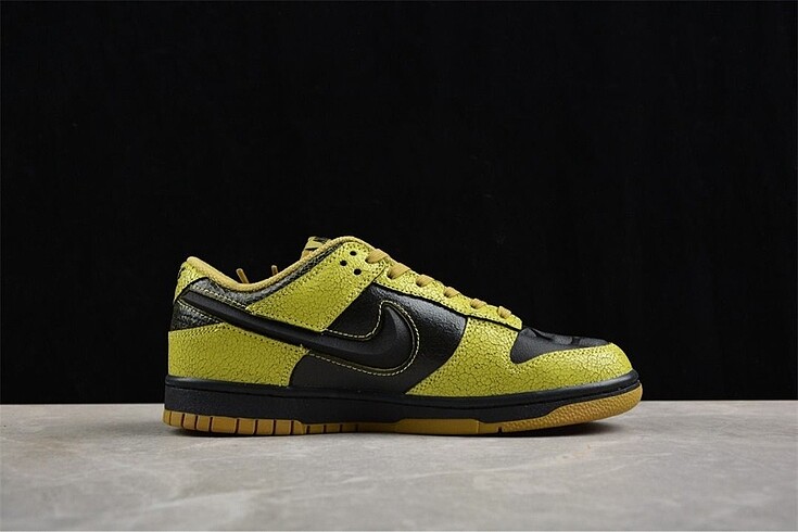 40 Beden Nike Dunk Low Halloween Skull