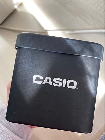 m Beden altın Renk Casio retro LA670WGA-9DF kol saati