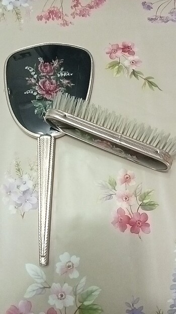 Beden Makyaj Aynası ve Fırça
