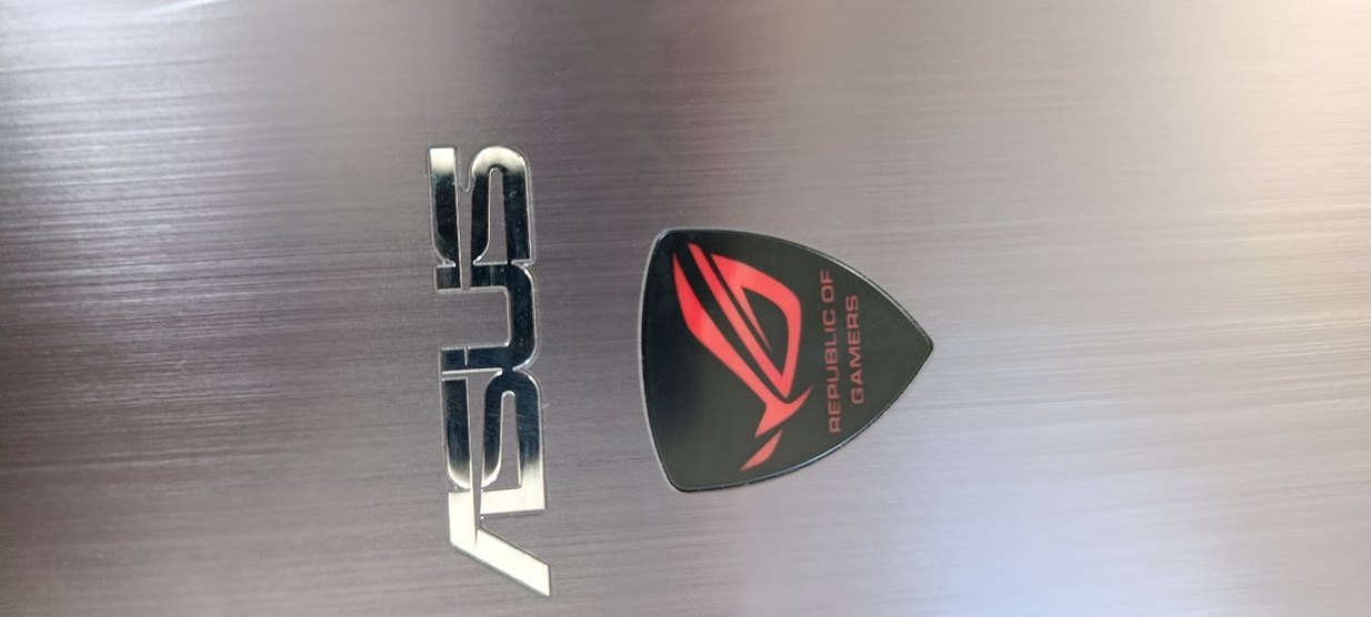 Gri ASUS Laptop kutulu tertemiz - Görsel 2