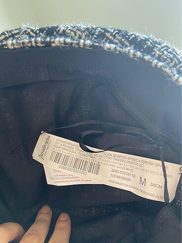  Beden Stradivarius marka şapka