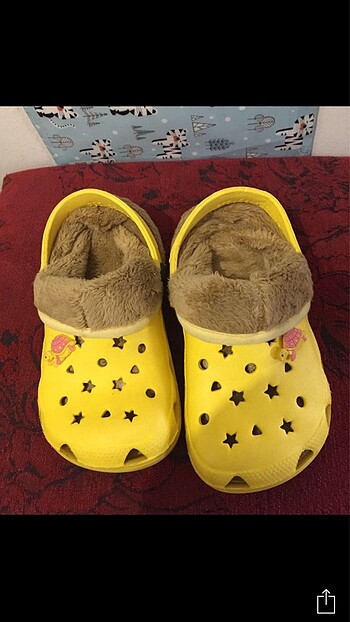 Diğer içi tüylü crocks tipi sarı terlik 26 27 numara