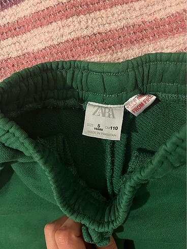 10 Yaş Beden yeşil Renk zara erkek çocuk koyu yeşil eşofman altı