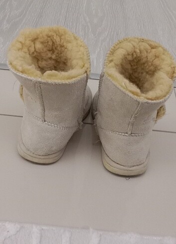 24 Beden Çocuk UGG 